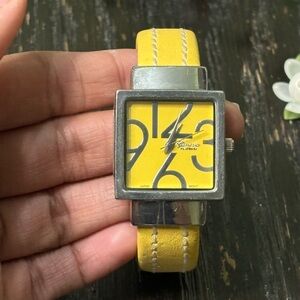 Geneva Platinum Yellow watch Retro